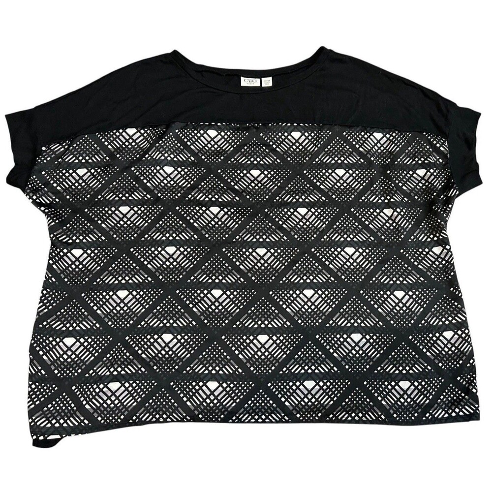 Cato Blouse Womens 22/24W Black Boho Top Short Sleeve Blouse Geometric Print
